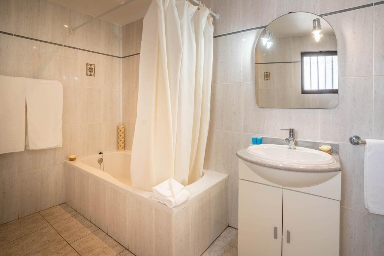 Pateo Apartments (Adults Only) Albufeira Bagian luar foto
